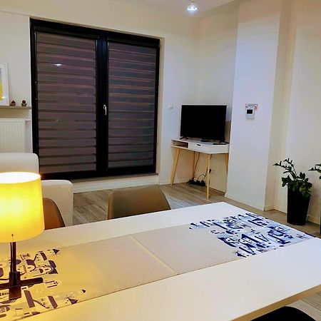 Apartament Dobry Dom Warszawa エクステリア 写真