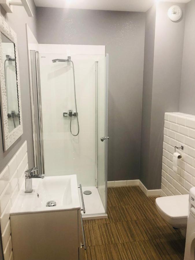 Apartament Dobry Dom Warszawa エクステリア 写真