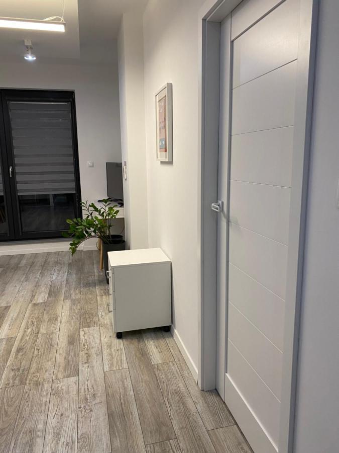 Apartament Dobry Dom Warszawa エクステリア 写真